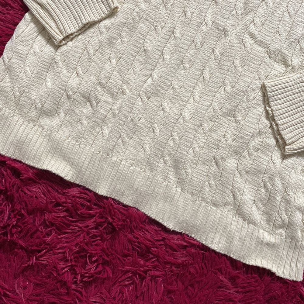 Faded Glory v-neck and v-back pale tan sweater - Picture 3 of 10